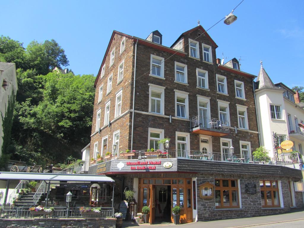 Moselland Hotel Im Enderttal Zum Onkel Willi Cochem Exteriér fotografie