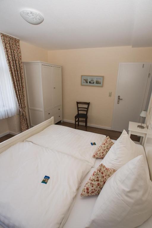 Moselland Hotel Im Enderttal Zum Onkel Willi Cochem Pokoj fotografie